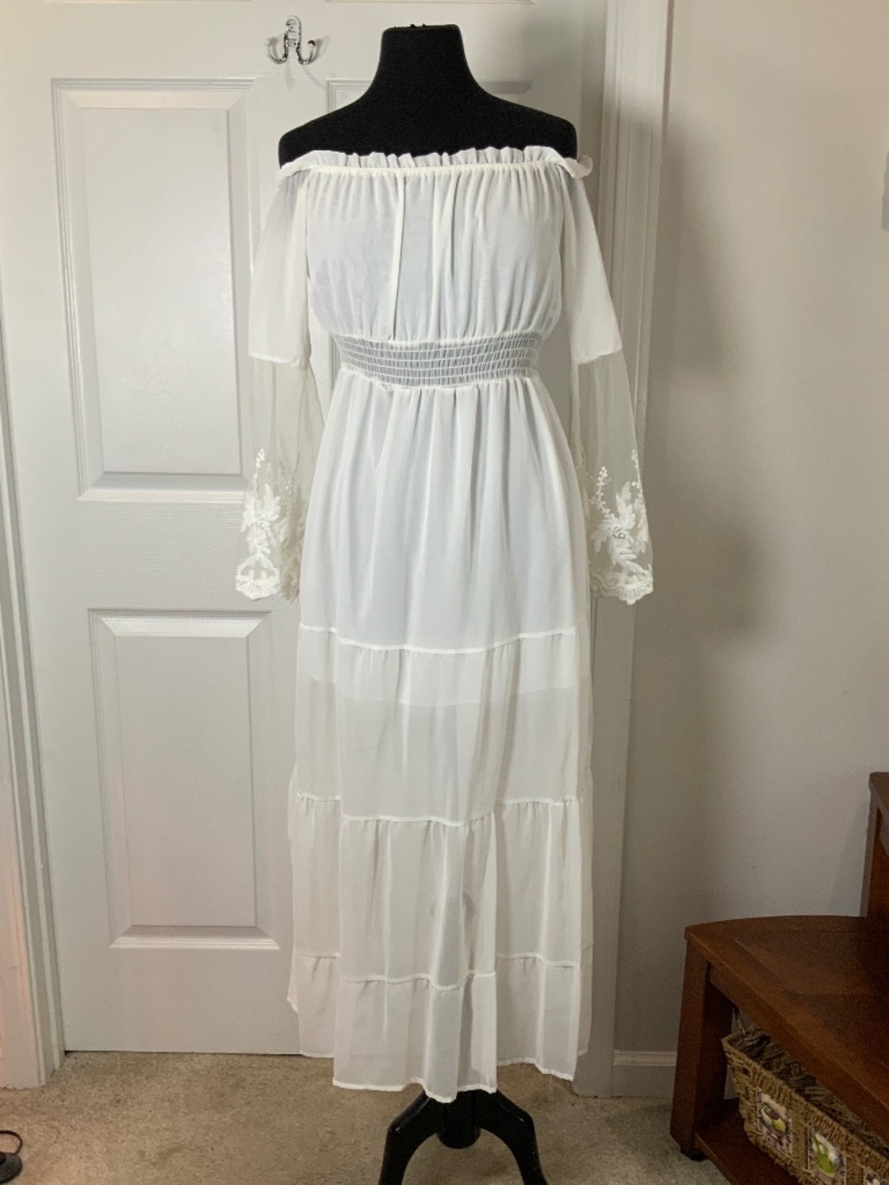 White Boho Lace Sleeve Off Shoulder Maxi Dress Romantic Cottagecore Size Large - Picture 10 of 10